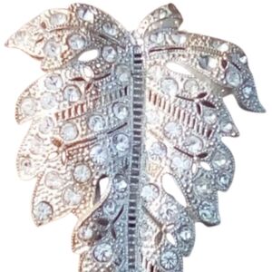 1930s-40s Art Deco Rhinestone Leaf Dress Clip Silver Tone